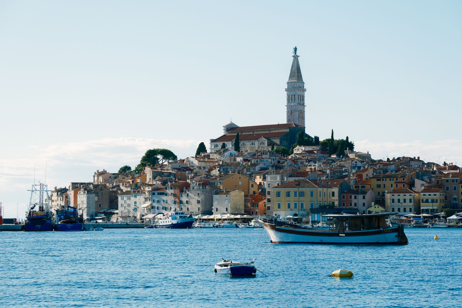 Rovinj, Istra — krovovi i luka