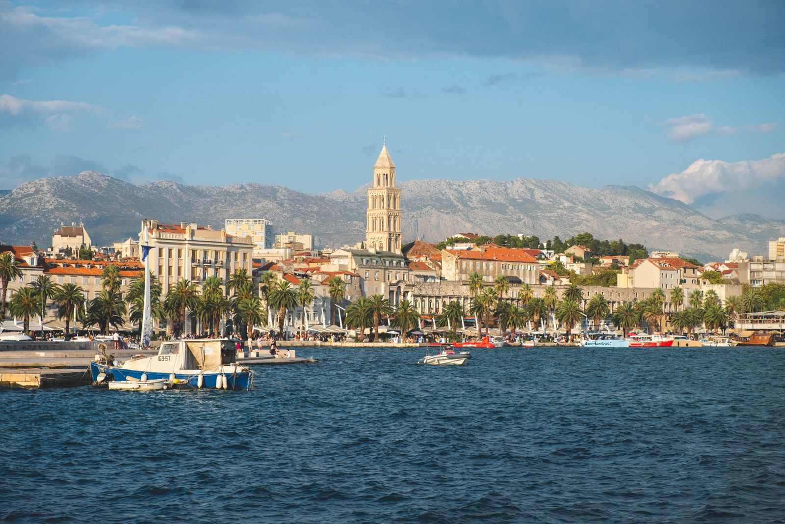Split s mora